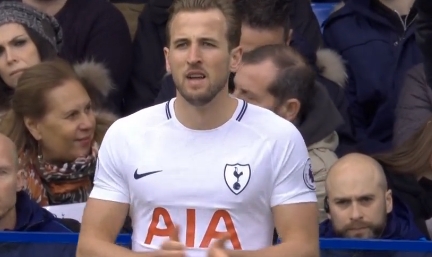 方面展現出 方面展現出